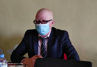Umunyarwanda wambere ufite ubumuga bw’uruhu yabonye  ‘Doctorat/PhD’